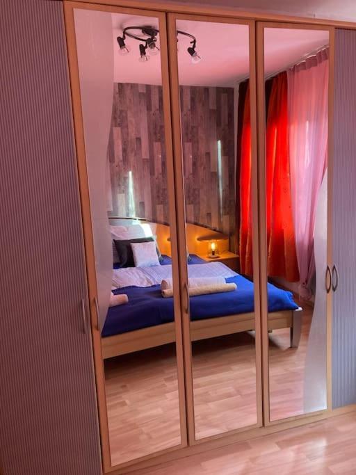 Toll Apartment Am Rhein Netflix Internet 1000 Mbits, Free Parking Duisburg Kültér fotó